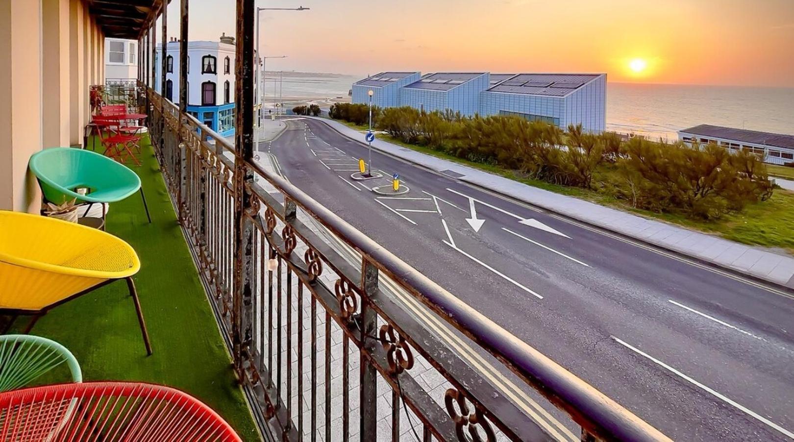 Seaview Turner Contemporary, By Adliv